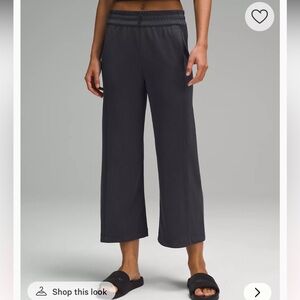 Lululemon Ribbed Softstreme Mid-Rise Wide-Leg Cropped Pant 25" - Graphite Grey